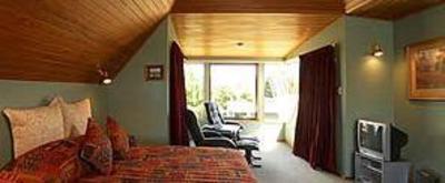 фото отеля Antler Lodge