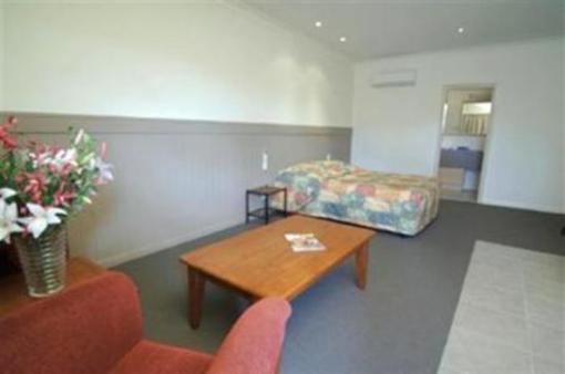 фото отеля Pittsworth Motor Inn