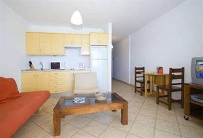 фото отеля Ereza Apartamentos La Avenida