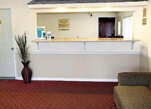 фото отеля Econo Lodge Inn & Suites Carbondale (Illinois)