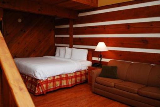 фото отеля Timbers Log Motel