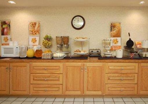 фото отеля Sleep Inn & Suites Princeton (West Virginia)