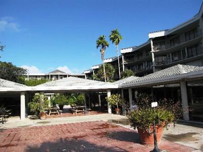 фото отеля 1800 Atlantic Condominiums Key West