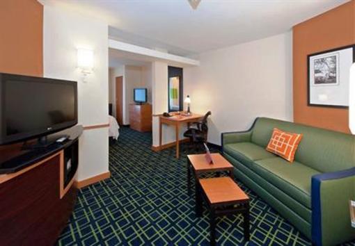 фото отеля Fairfield Inn & Suites Tallahassee Central
