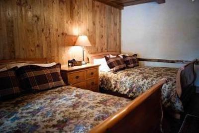 фото отеля Devil's Thumb Ranch Resort