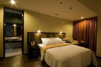 фото отеля Baguio Burnham Suites Hotel
