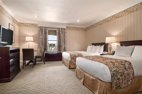 фото отеля Hilton St. Louis Frontenac