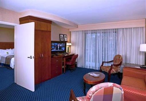 фото отеля Courtyard Hotel Airport South Portland