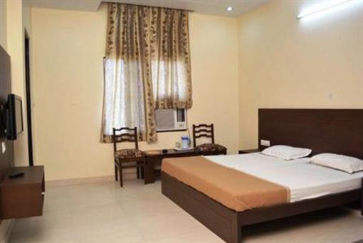 фото отеля Hotel Raghav Palace