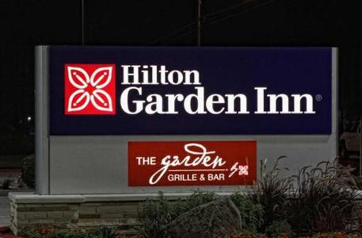 фото отеля Hilton Garden Inn Victoria