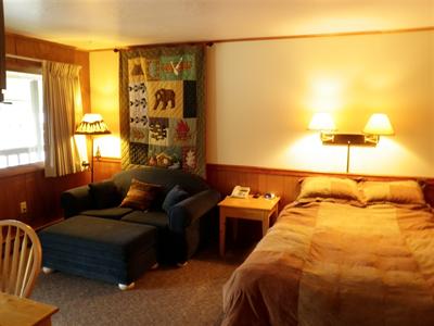фото отеля Trail Lake Lodge