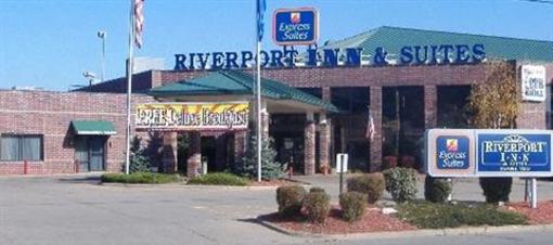 фото отеля Riverport Inn Express Suites