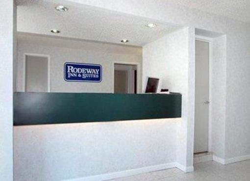 фото отеля Rodeway Inn & Suites New Paltz