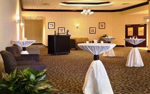 фото отеля Holiday Inn Gurnee Convention Center