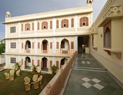 фото отеля Hotel Chirmi Palace