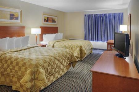 фото отеля Comfort Inn - Highway 401