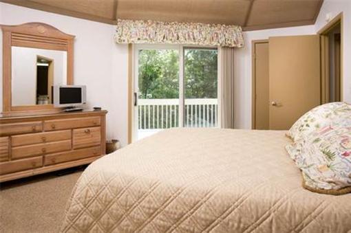 фото отеля ResortQuest Night Heron Villas Hilton Head Island