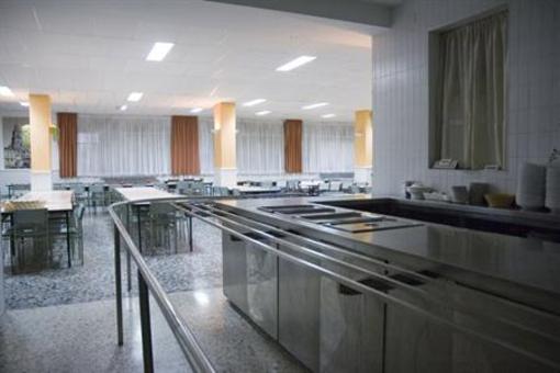 фото отеля Hostal La Salle