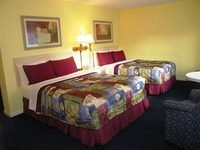 Golden Manor Inn & Suites