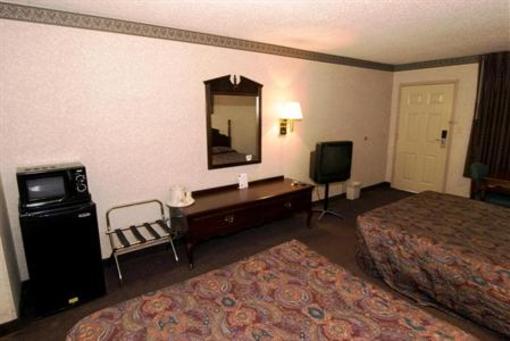 фото отеля Americas Best Inns Tupelo