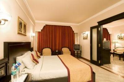 фото отеля Howard Park Plaza Hotel Agra