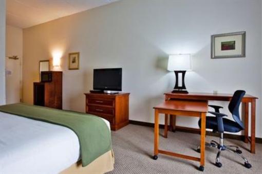 фото отеля Holiday Inn Express & Suites Dublin