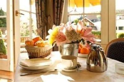 фото отеля BEST WESTERN Premier Hotel Villa des Fleurs