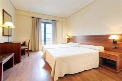 фото отеля Tryp Comendador