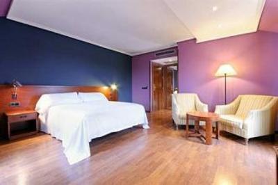фото отеля Tryp Comendador