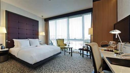 фото отеля Doubletree by Hilton Istanbul - Moda