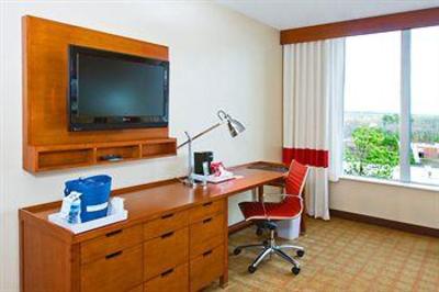 фото отеля Four Points by Sheraton Raleigh Durham Airport
