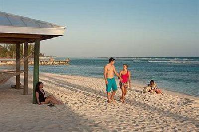 фото отеля Brac Reef Beach Resort Cayman Brac