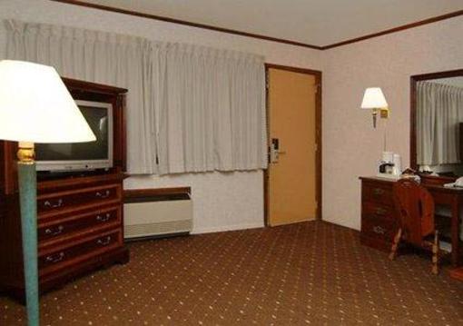 фото отеля Econo Lodge Mackinaw City