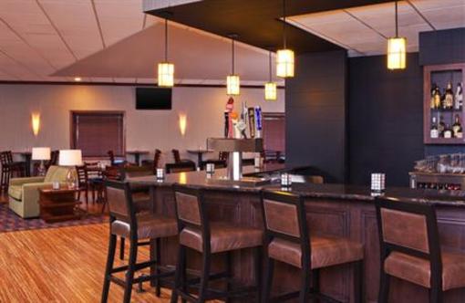 фото отеля Four Points by Sheraton Kalamazoo