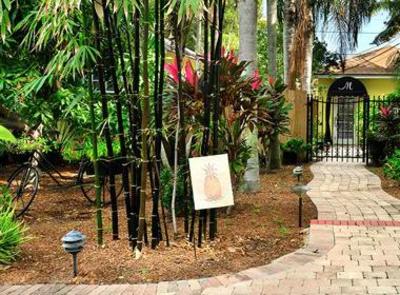 фото отеля Mango Inn Bed and Breakfast