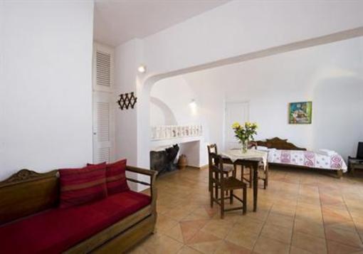 фото отеля Krokos Villas Imerovigli
