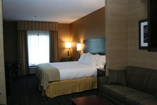 фото отеля Holiday Inn Express Arkadephia Caddo Valley