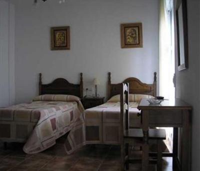фото отеля Hostal El Yunque Conil de la Frontera