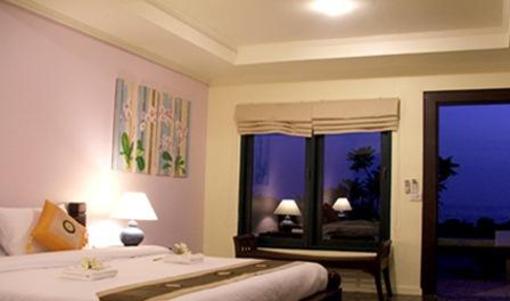 фото отеля Thanya Beach Resort