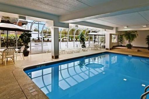 фото отеля Americas Best Value Inn & Suites - Waukegan Gurnee