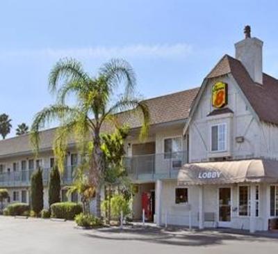 фото отеля Super 8 San Bernardino Hospitality Lane