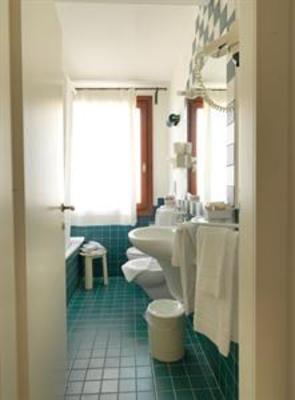 фото отеля Locanda Ai Santi Apostoli