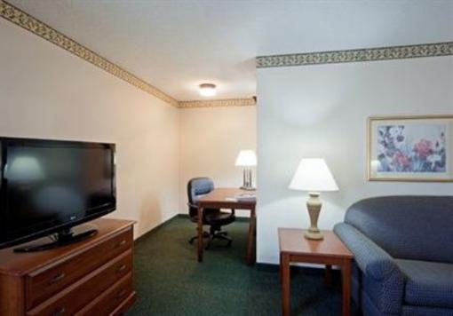 фото отеля Holiday Inn Express Boston Milford (Massachusetts)