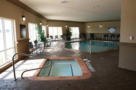 фото отеля Hampton Inn & Suites Cleburne