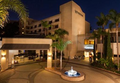 фото отеля Wyndham Orange County Hotel