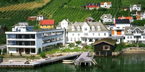 фото отеля Leikanger Fjord Hotel