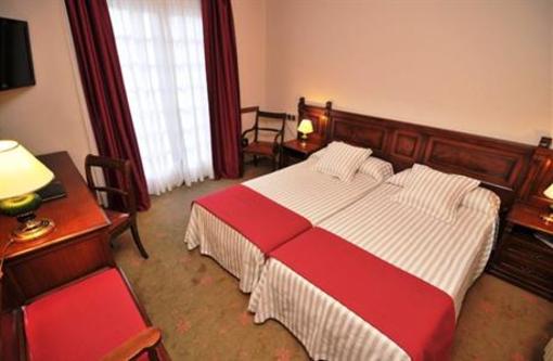 фото отеля Edelweiss Hotel Camprodon