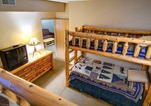 фото отеля Comfort Suites Rapid River Lodge
