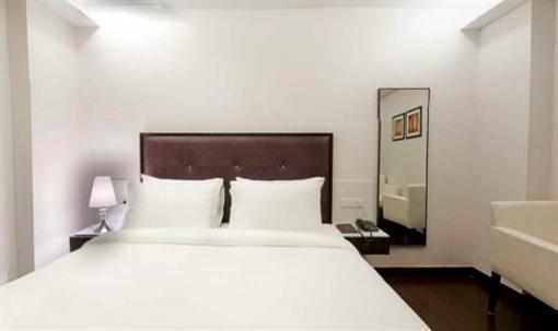 фото отеля Hotel Pitrashish Premium