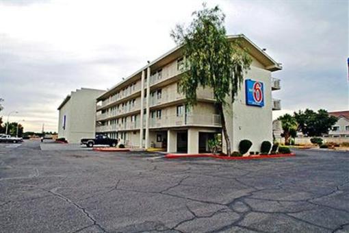 фото отеля Motel 6 Phoenix - Northern Avenue